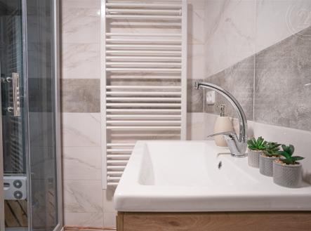 . | Pronájem bytu, 2+1, 77 m²