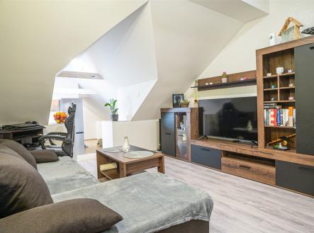 . | Pronájem bytu, 1+kk, 48 m²