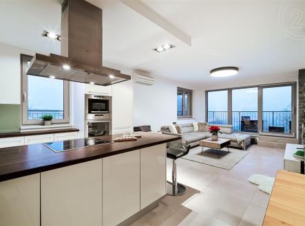 . | Prodej bytu, 4+kk, 99 m²