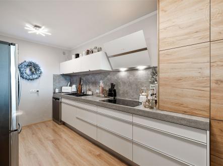 Prodej - dům/vila, 226 m² obrázek
