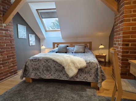 . | Pronájem bytu, 2+kk, 74 m²