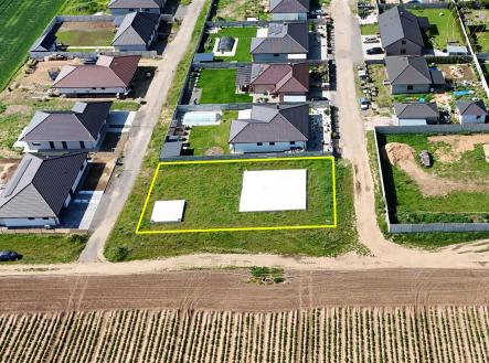 . | Prodej - pozemek pro bydlení, 768 m²