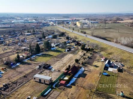 . | Prodej - pozemek, zahrada, 1 599 m²