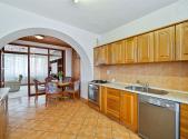 Prodej - dům/vila, 258 m²