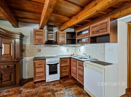 . | Prodej - dům/vila, 330 m²