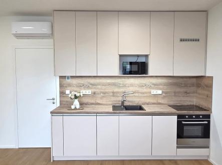 Pronájem bytu, 1+kk, 34 m² obrázek