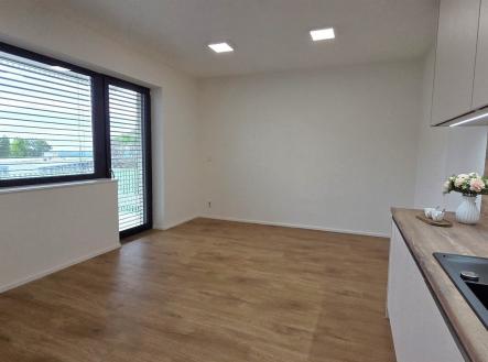 . | Pronájem bytu, 1+kk, 34 m²