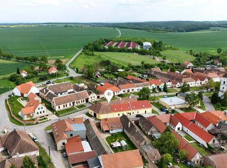 . | Prodej - dům/vila, 344 m²