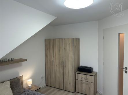. | Pronájem bytu, 3+kk, 68 m²