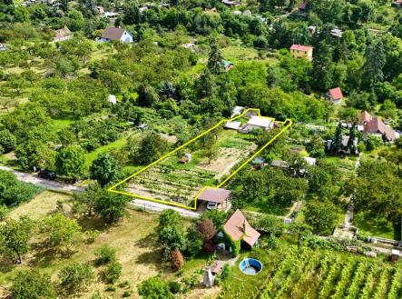 . | Prodej - pozemek, zahrada, 1 184 m²