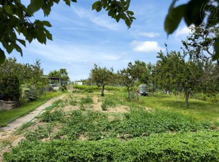 . | Prodej - pozemek, zahrada, 1 184 m²