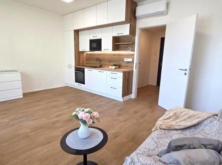 Pronájem bytu, 1+kk, 34 m² obrázek