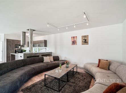 . | Prodej - dům/vila, 221 m²