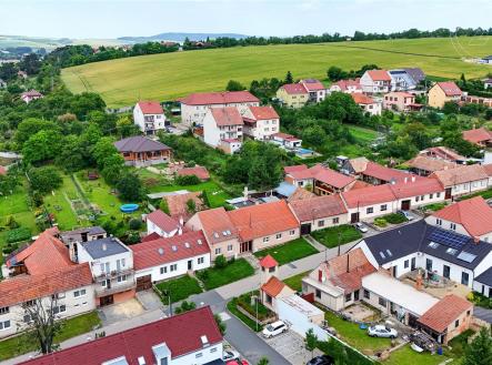 . | Prodej - dům/vila, 180 m²