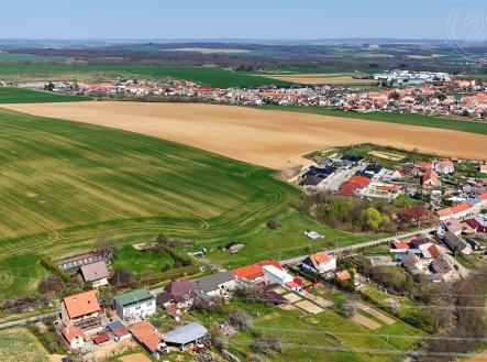. | Prodej - pozemek pro bydlení, 566 m²