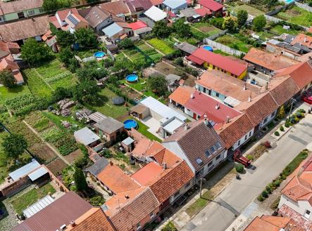 . | Prodej - dům/vila, 225 m²