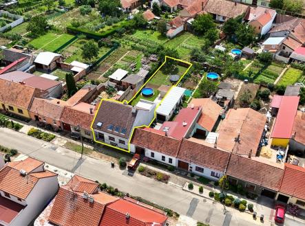 . | Prodej - dům/vila, 225 m²