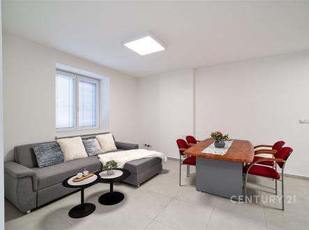 . | Prodej bytu, 2+kk, 70 m²