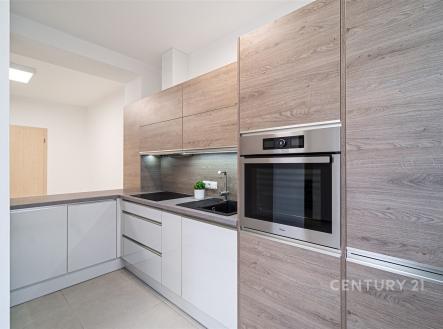 . | Prodej bytu, 2+kk, 70 m²