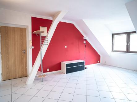 . | Pronájem bytu, 1+1, 56 m²