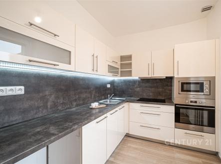 . | Pronájem bytu, 2+1, 53 m²