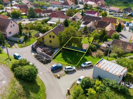 . | Prodej - pozemek pro bydlení, 393 m²