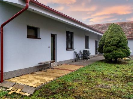 . | Prodej - dům/vila, 165 m²