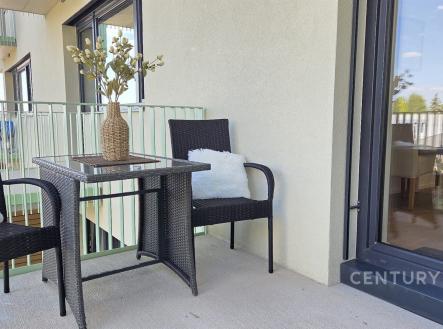 . | Pronájem bytu, 1+kk, 34 m²