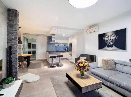 Obývací pokoj s kk | Prodej bytu, 4+kk, 99 m²