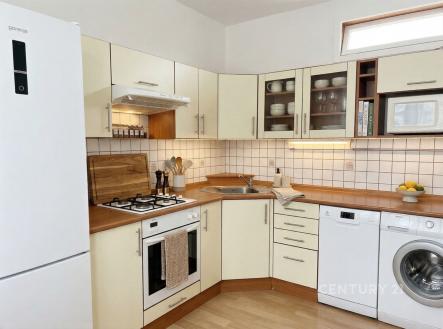 Pronájem bytu, 2+1, 58 m²
