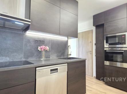 . | Pronájem bytu, 2+kk, 42 m²