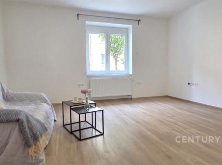 . | Pronájem bytu, 2+kk, 42 m²