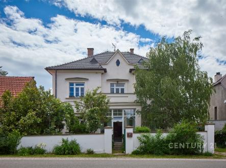 . | Prodej - dům/vila, 633 m²