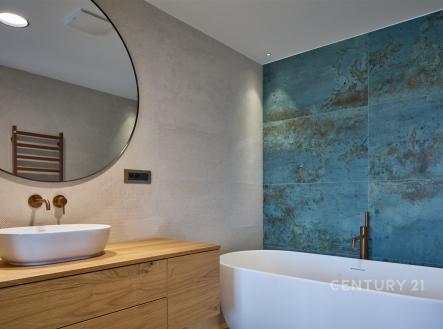 . | Pronájem bytu, 4+kk, 114 m²