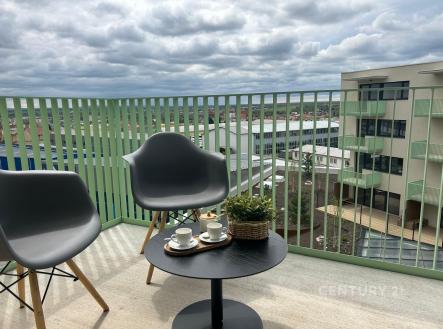 . | Pronájem bytu, 1+kk, 34 m²
