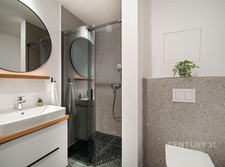 . | Pronájem bytu, 1+kk, 34 m²