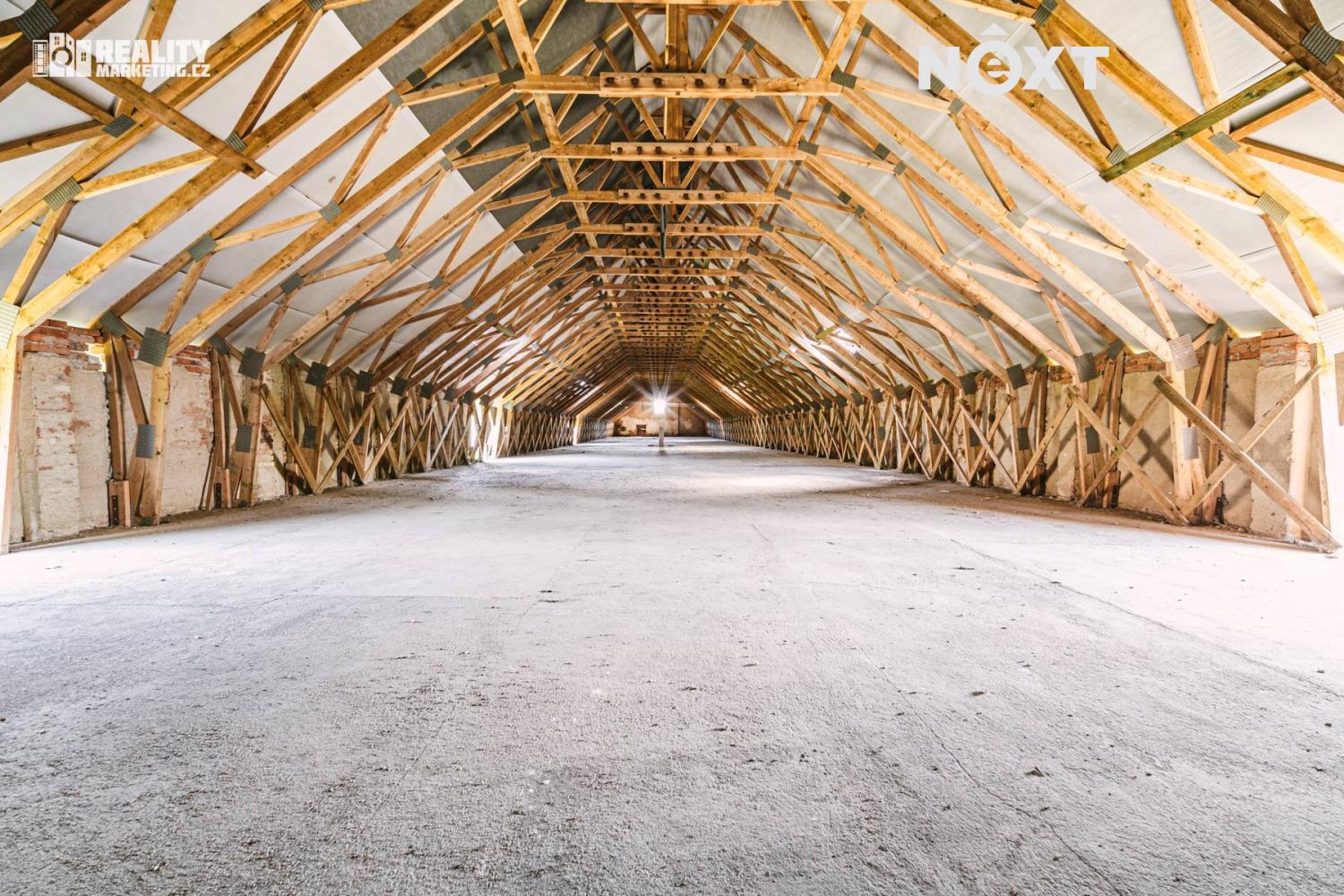 Prodej komerční Sklady, 1 758㎡