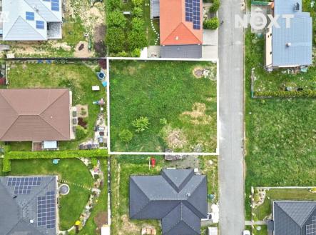 Prodej - pozemek pro bydlení, 738 m²