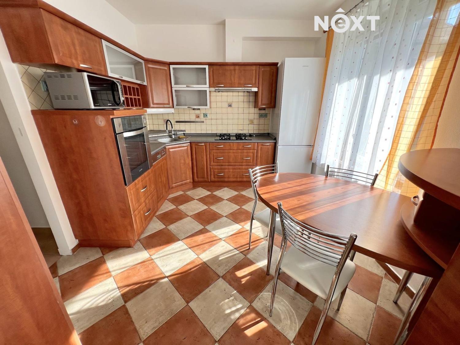 Pronájem byt 2+kk, 65㎡