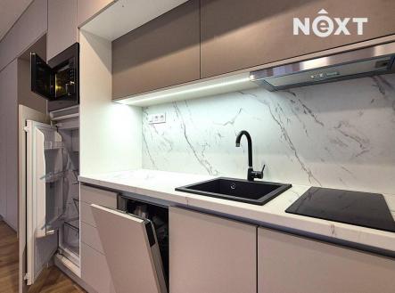 Pronájem bytu, 1+kk, 45 m²