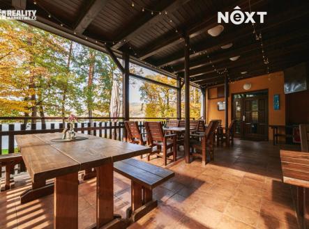 Prodej - komerční objekt, jiný, 1 697 m²