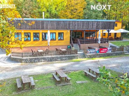 Prodej - komerční objekt, jiný, 1 697 m²