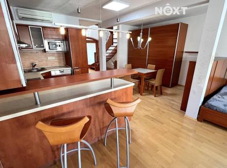 Pronájem bytu, 2+kk, 67 m²