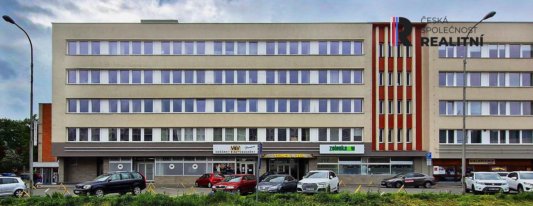 Pronájem, 4 samostatné kanceláře s vlastní chodbičkou, výměra 82,07 m2, Kvítková ul., Zlín centrum.
