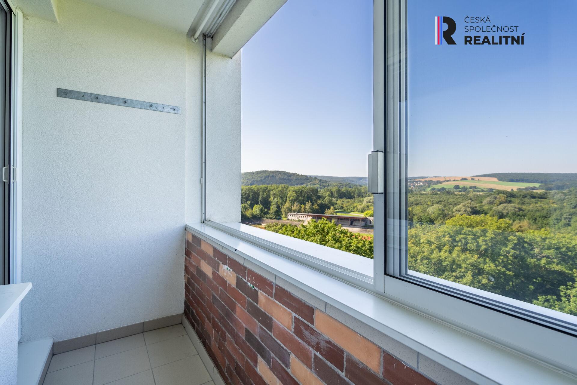 Prodej bytu 3+1 se samostatnou kuchyní a dvěma sklepy na patře - Otrokovice - Štěrkoviště