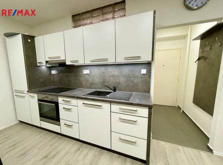 img-3244.jpeg | Pronájem bytu, 1+kk, 36 m²
