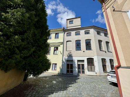 img-4491.jpeg | Prodej - nájemní dům, 800 m²