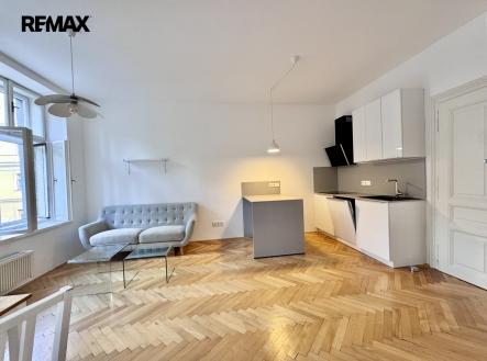 img-8939.jpeg | Pronájem bytu, 3+kk, 54 m²