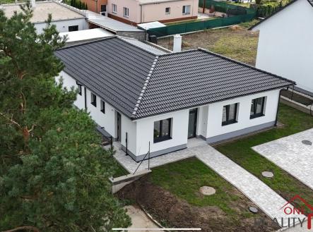 01 - predni | Prodej - dům/vila, 121 m²