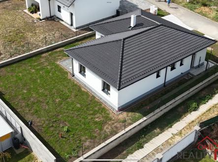 03 - zadni | Prodej - dům/vila, 121 m²